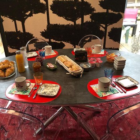디난 Chez Cathy Et Leo B&B 외부 사진