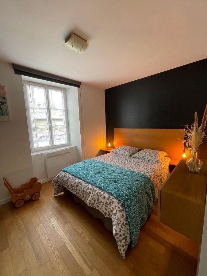 디난 Chez Cathy Et Leo B&B 외부 사진