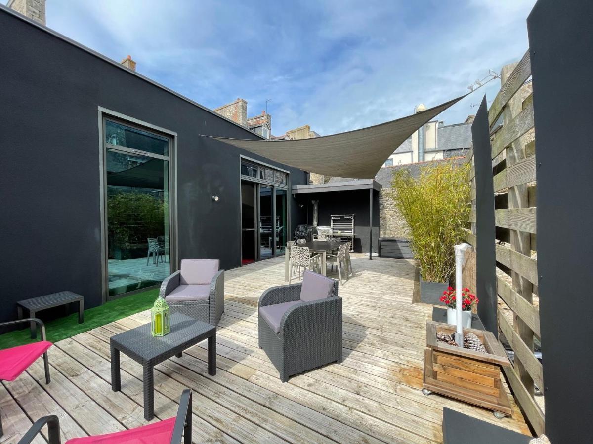 디난 Chez Cathy Et Leo B&B 외부 사진