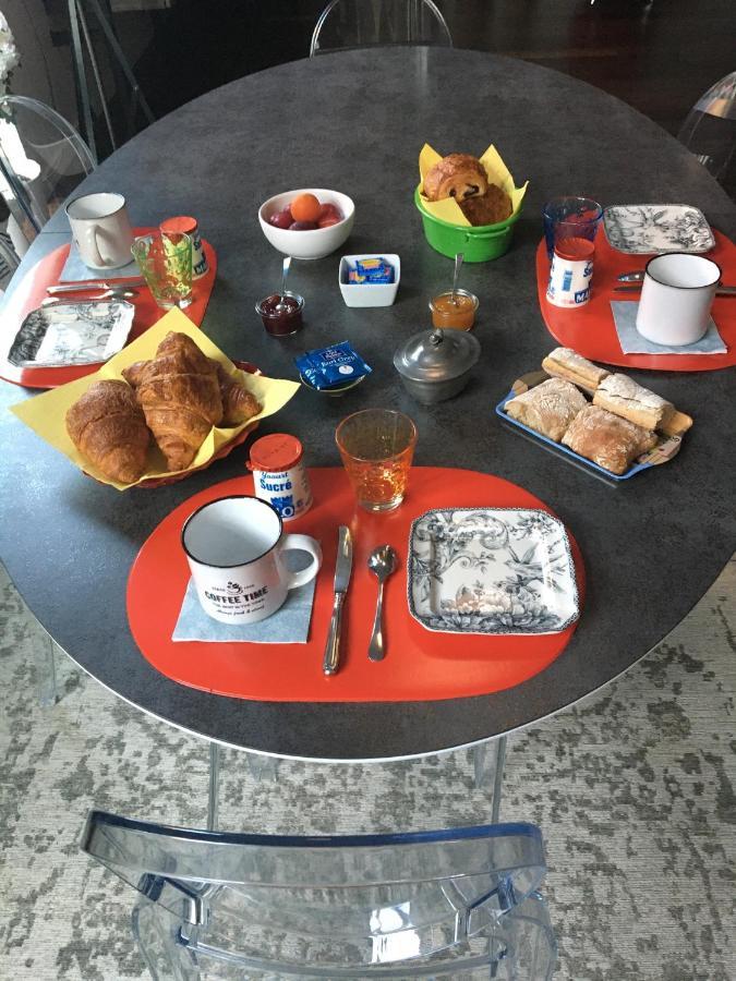 디난 Chez Cathy Et Leo B&B 외부 사진